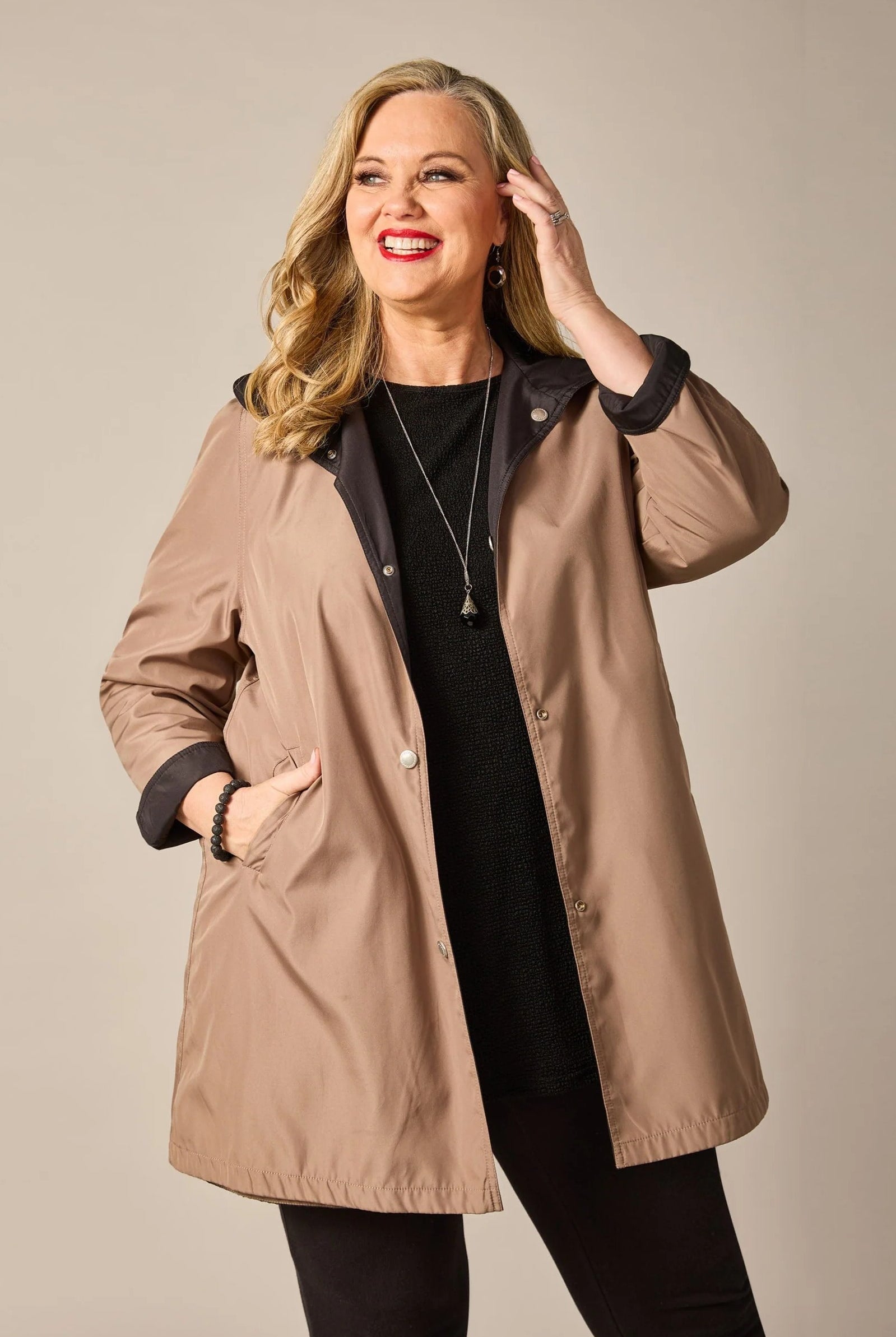 reversible-coat-black-beige-plus-size-clothing