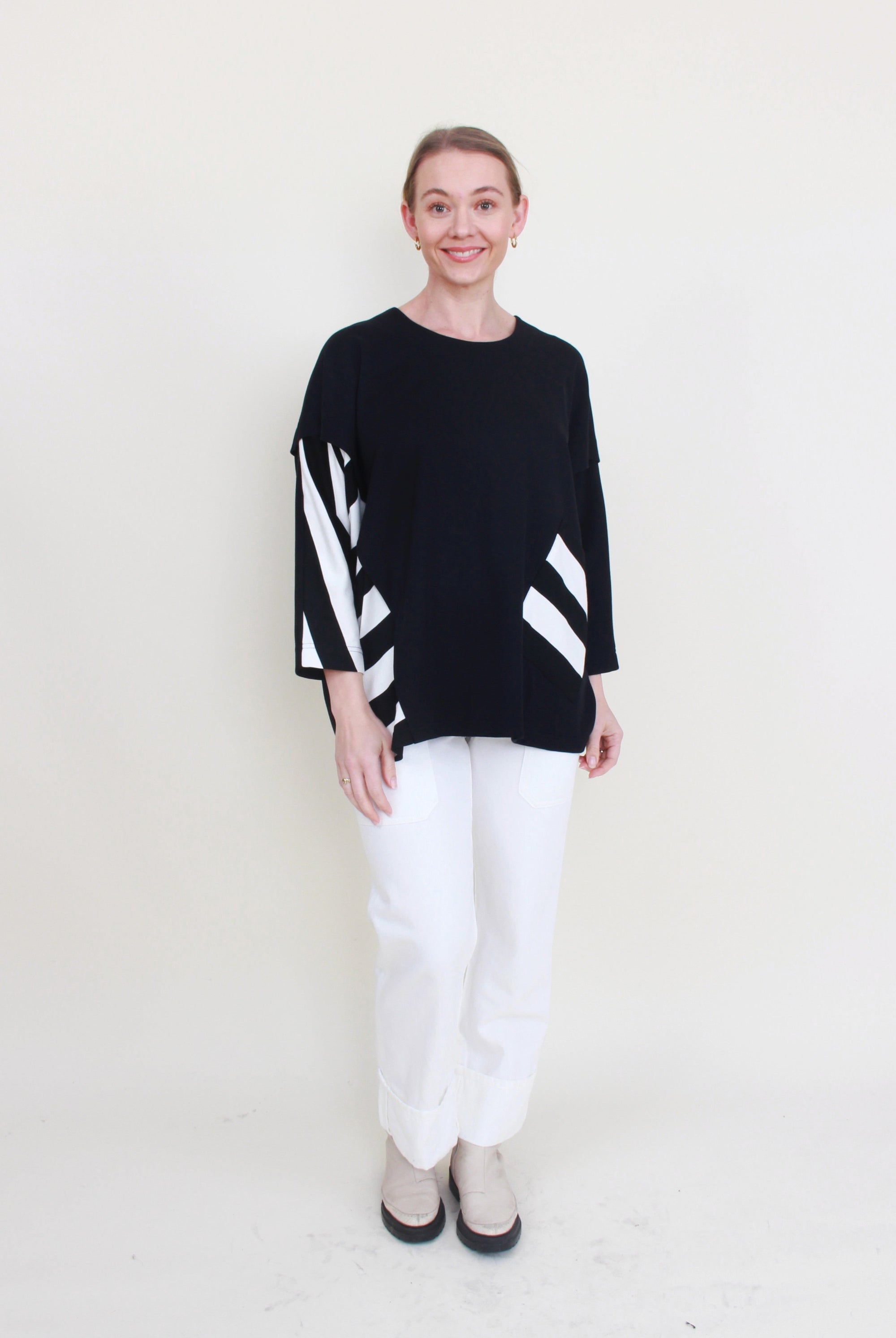 womens relaxed long sleeve sweater top black with white contrast bold stripes 2