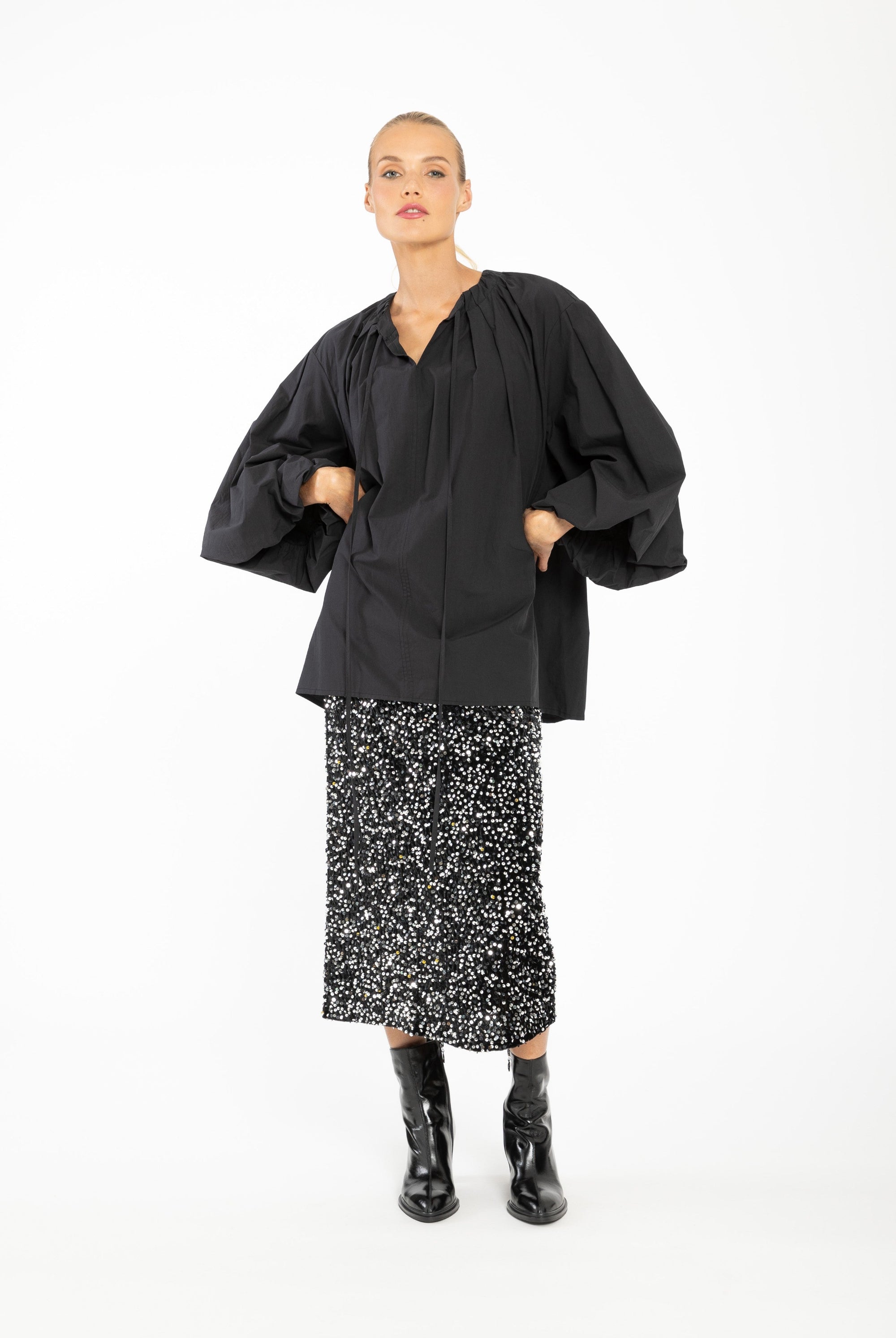 womens shirt with balloon sleeves and ruffles black