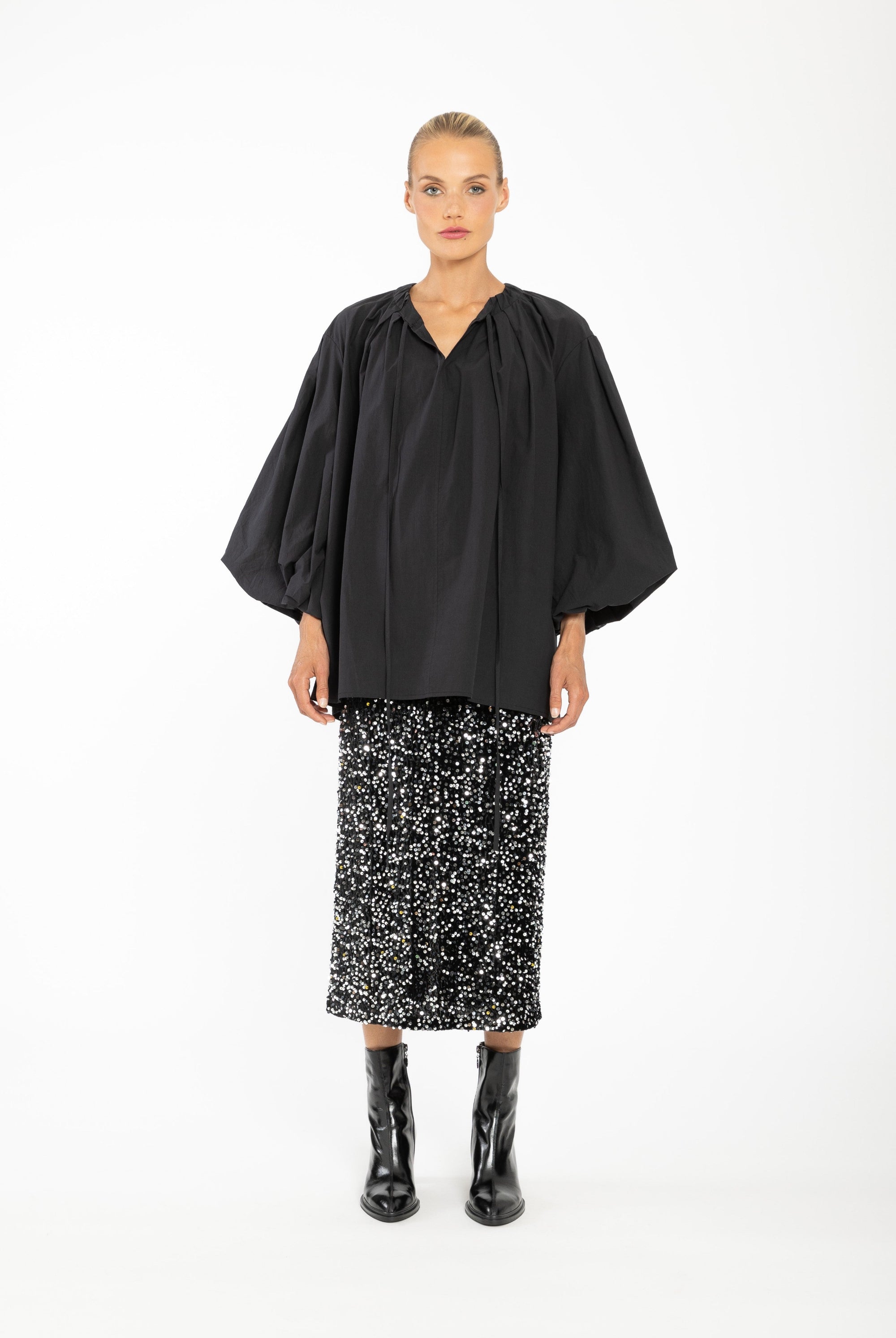 womens shirt with balloon sleeves and ruffles black