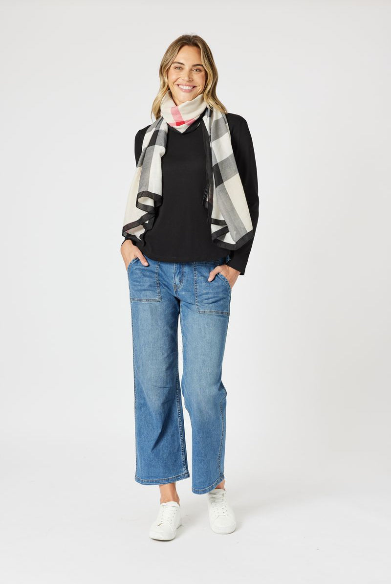 womens lightweight scarf geometric pattern black off white