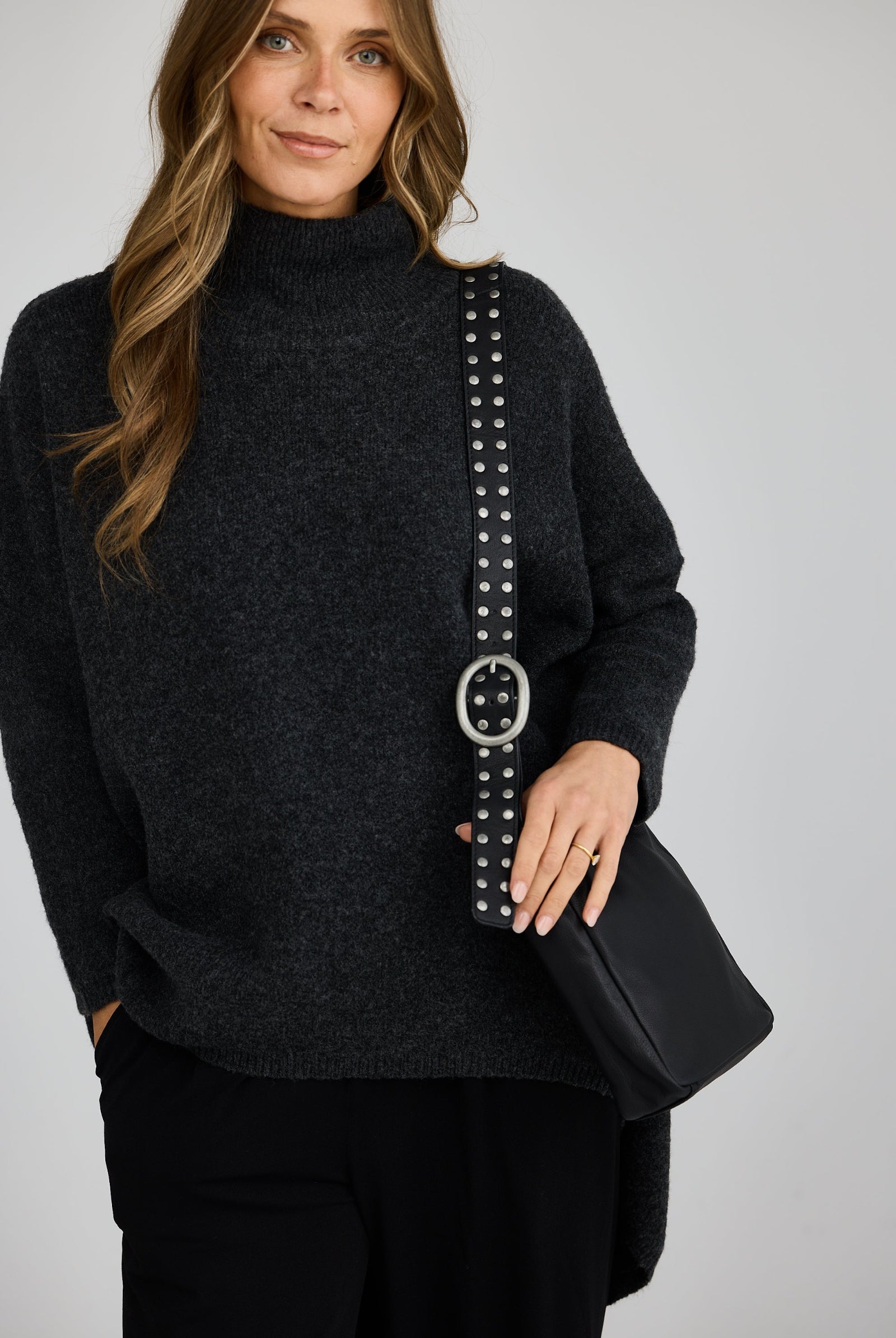 holiday raine bag black leather women's shoulder bag