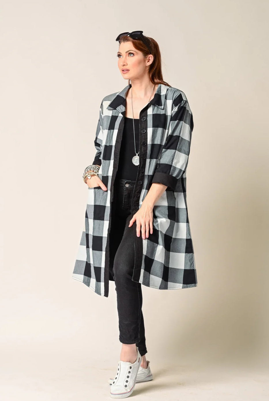 reversible-longline-jacket-black-and-black-white-check