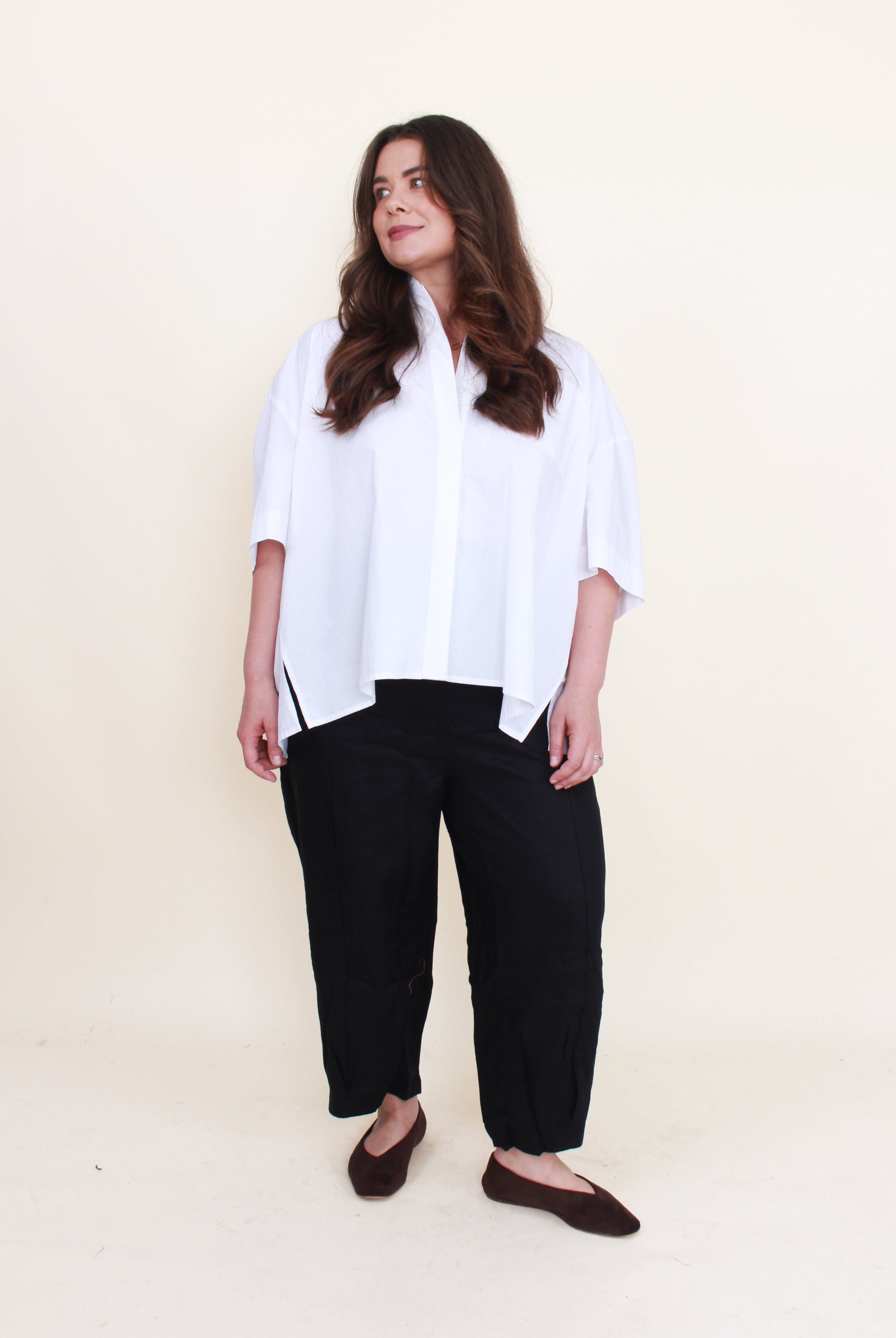 womens linen cocoon pant in black worn by model