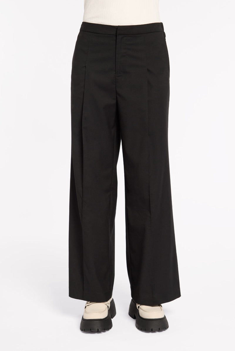 essential-wide-leg-trouser-black-plus-size-clothing