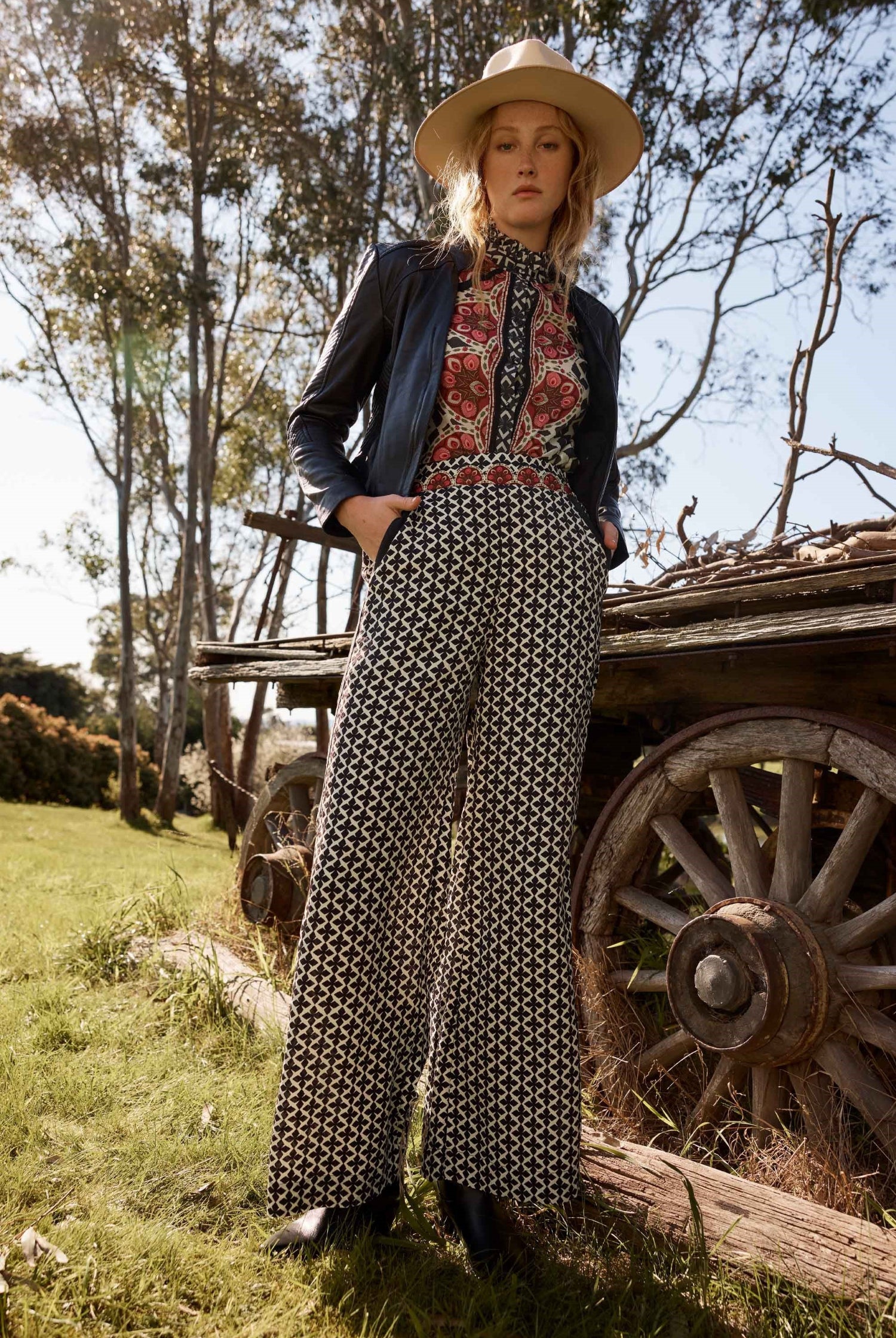 print-wide-leg-high-waist-pant-plus-size-clothing