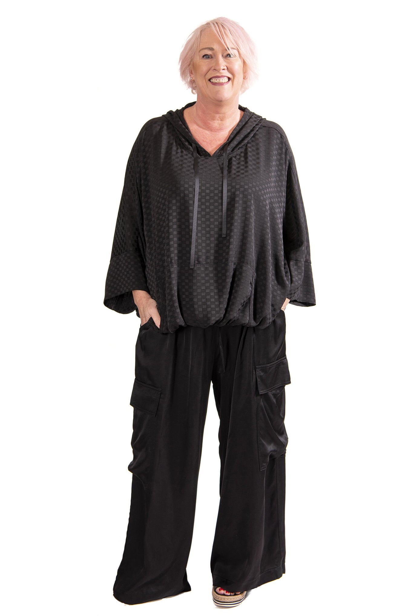 womens wide leg flowy cargo viscose pants black