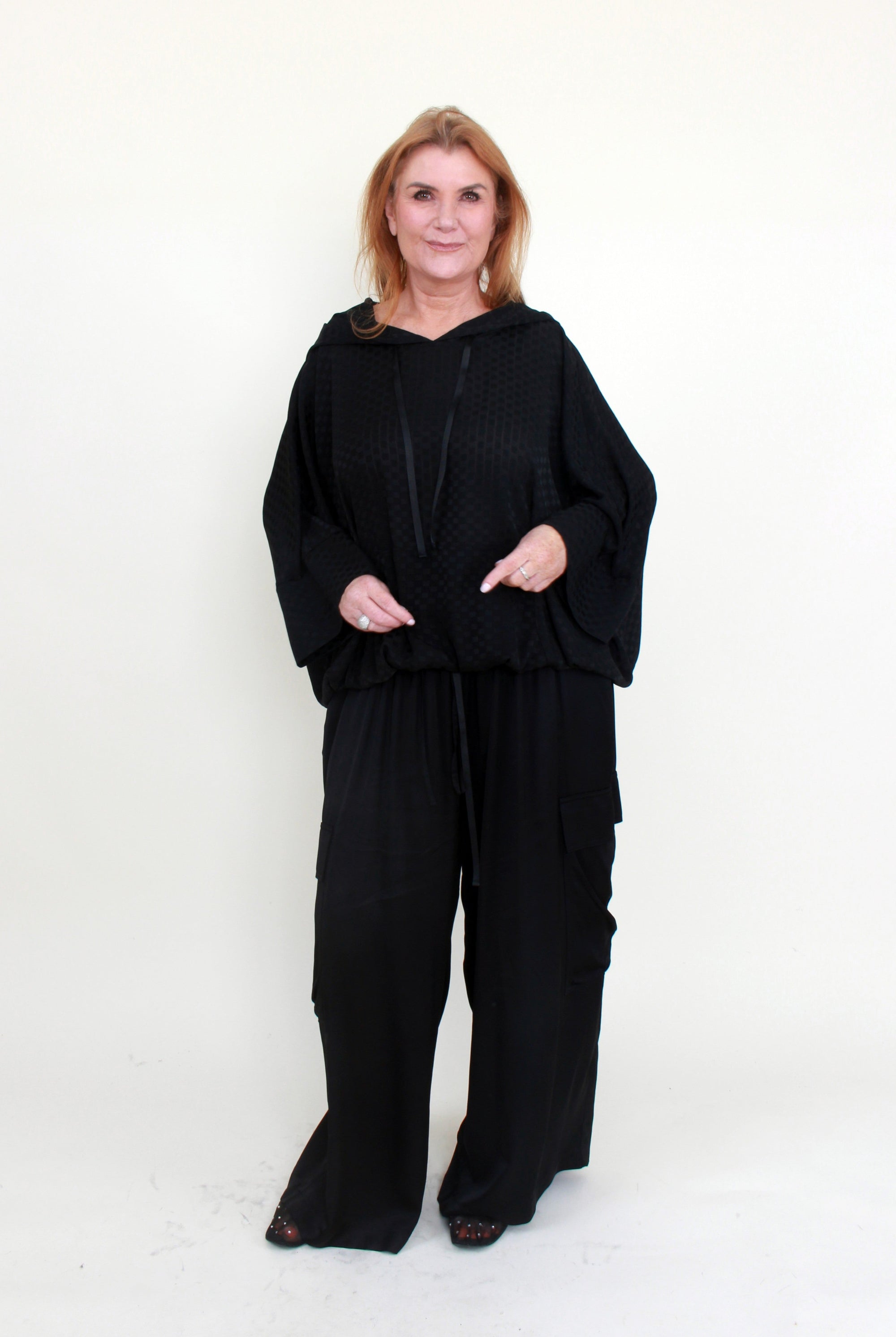 womens wide leg flowy cargo viscose pants black