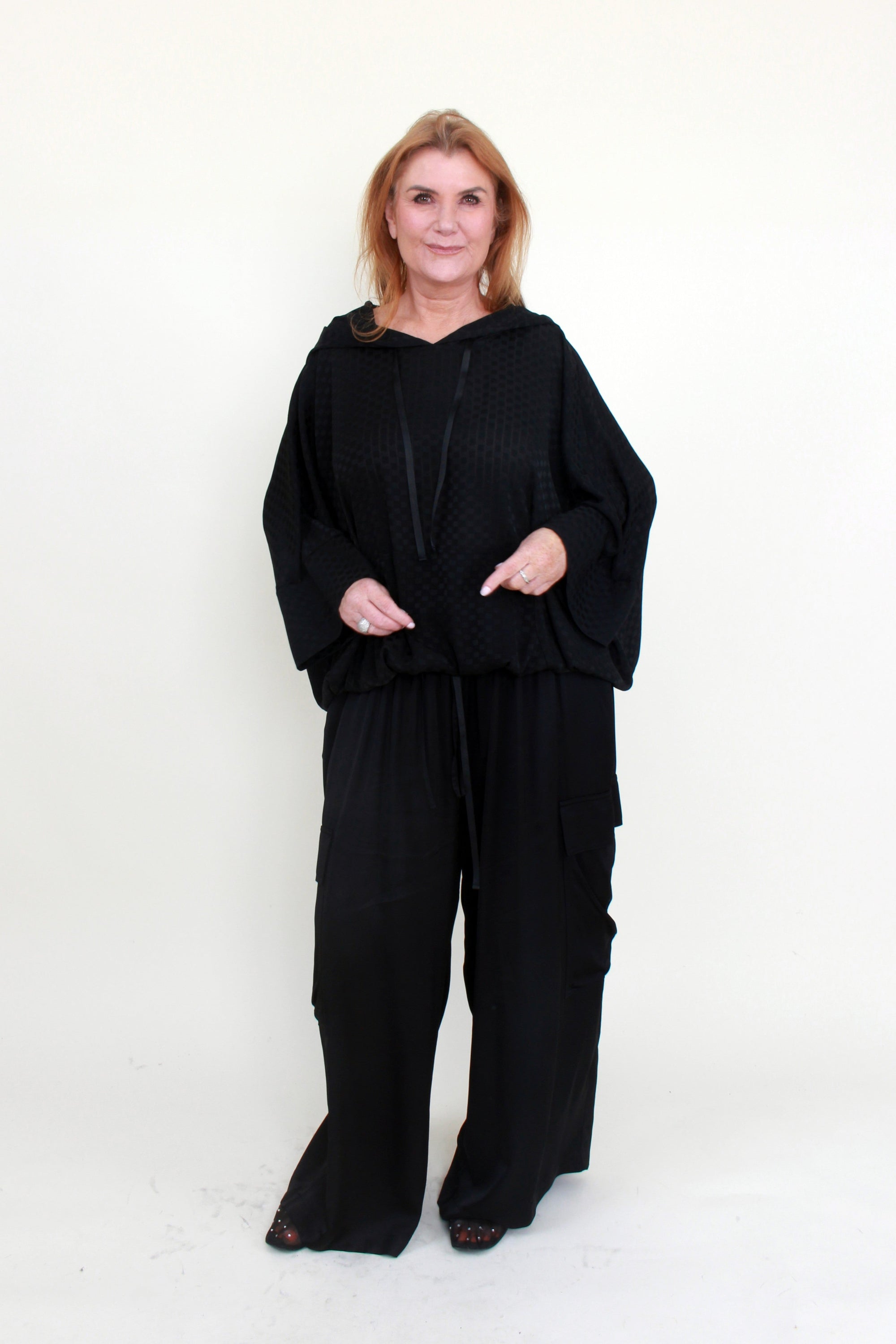 womens wide leg flowy cargo viscose pants black