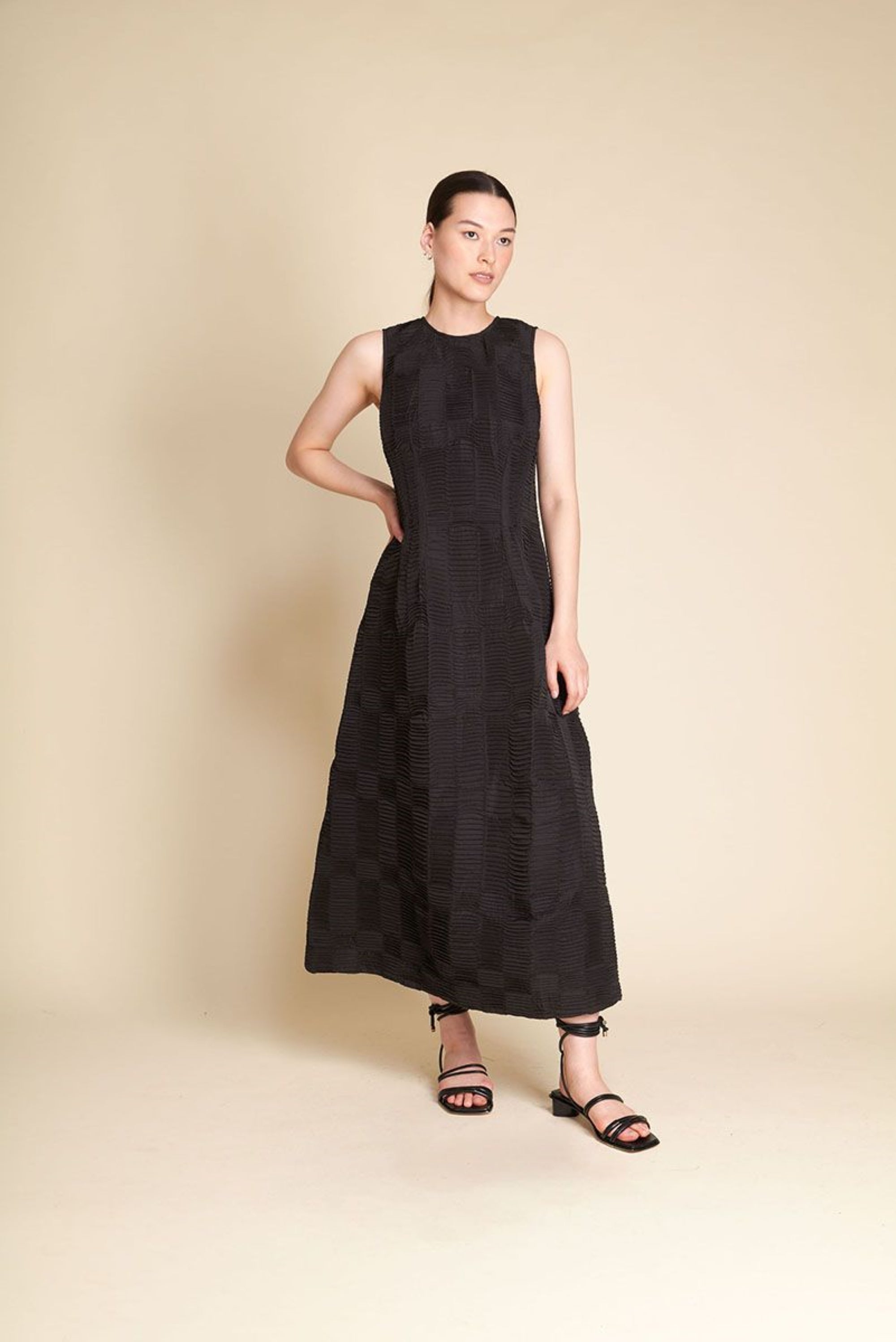siren-its-a-cinch-dress-black-maxi-dress