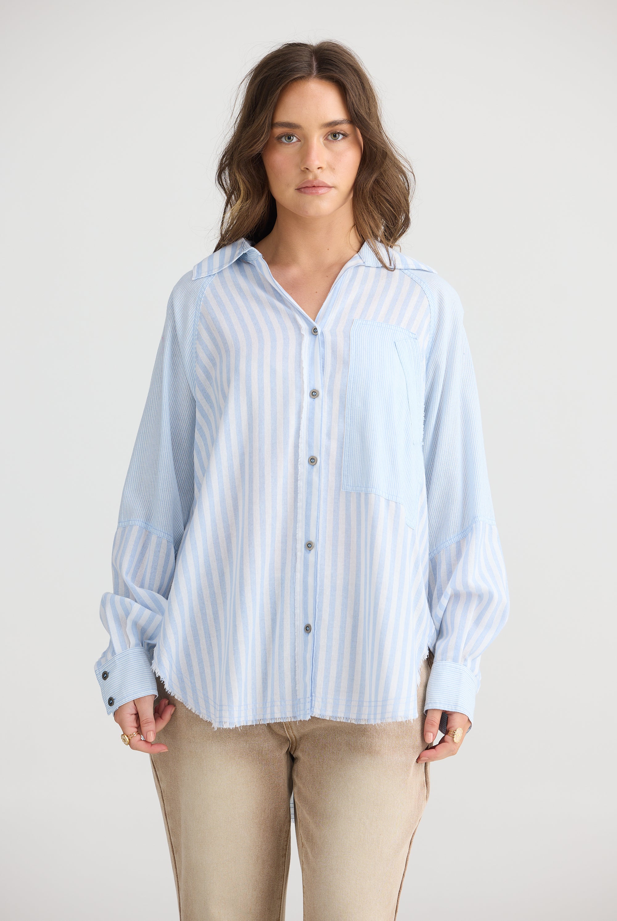 stripe-shirt-blue-white