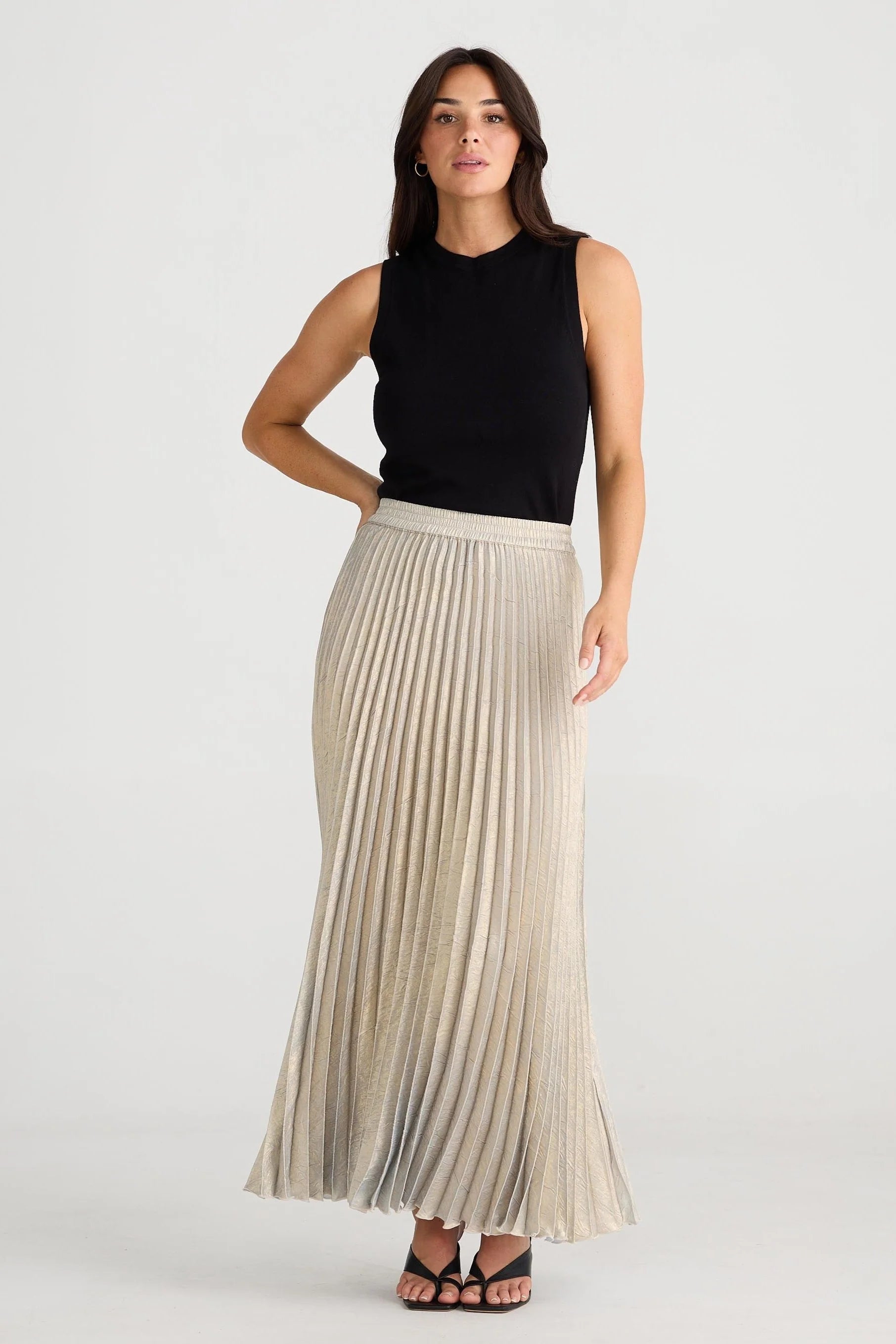 women's pleated skirt