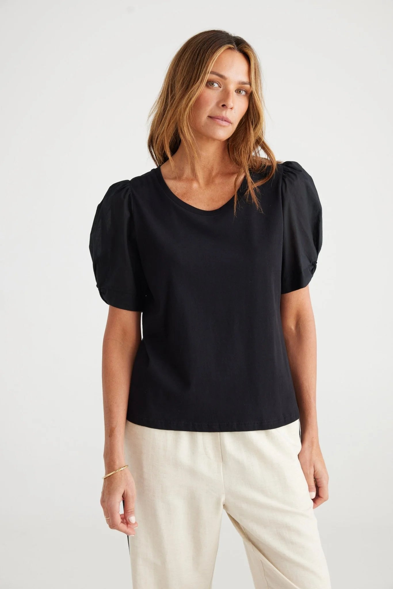 women's black puff sleeve tee