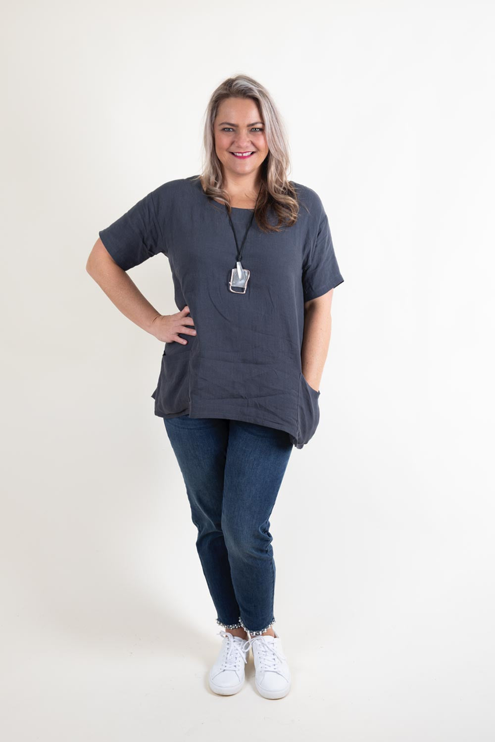 Outlet Surplus Sell Out! Magazine Designer Clothing