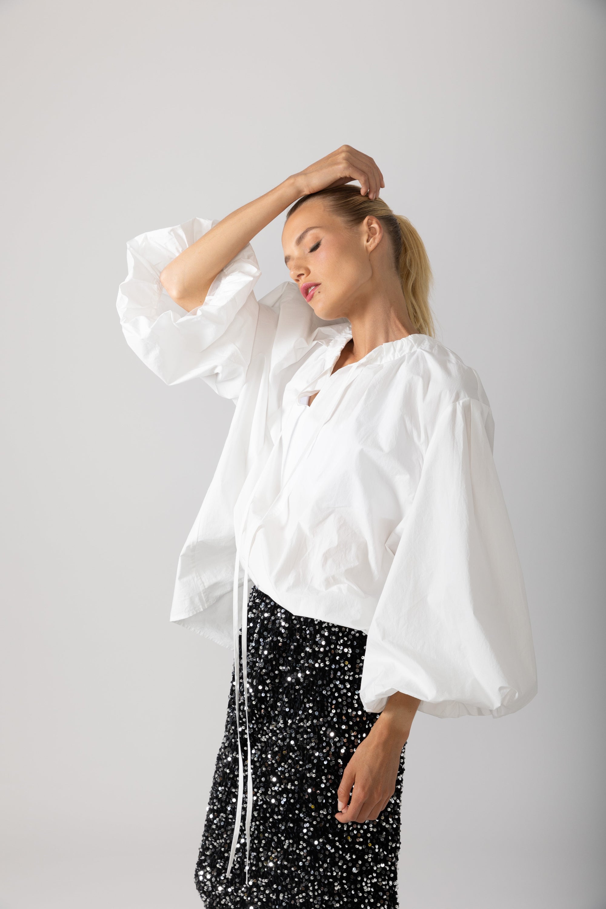 womens shirt with balloon sleeves and ruffles white