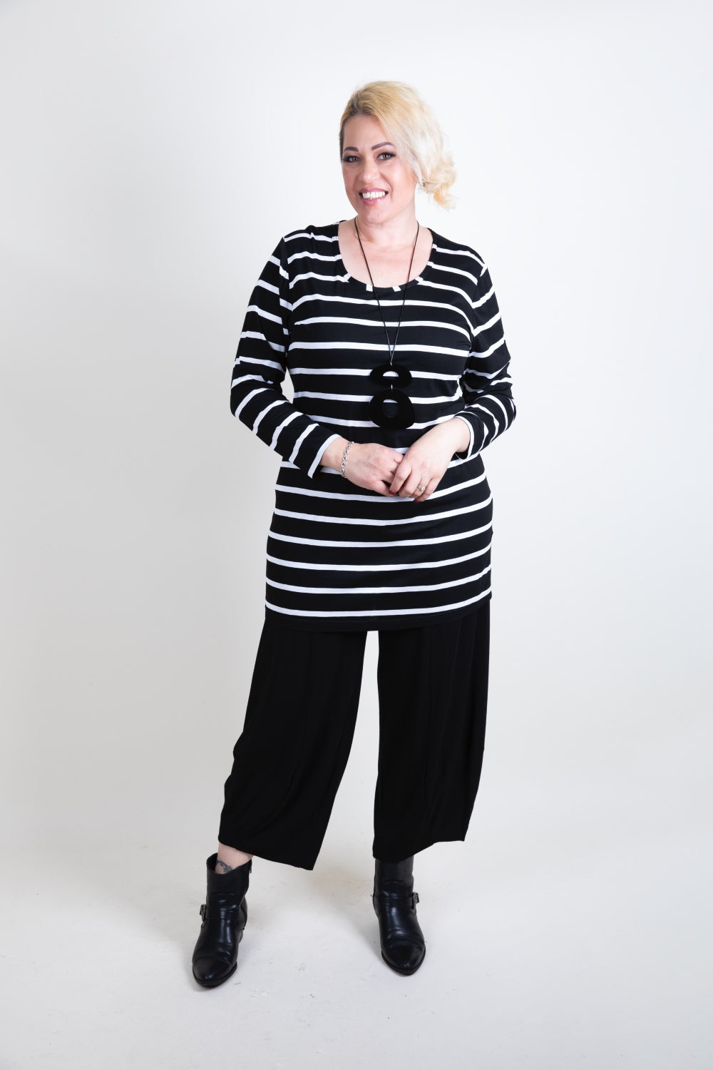 cashews-b86-stripe-long-tee