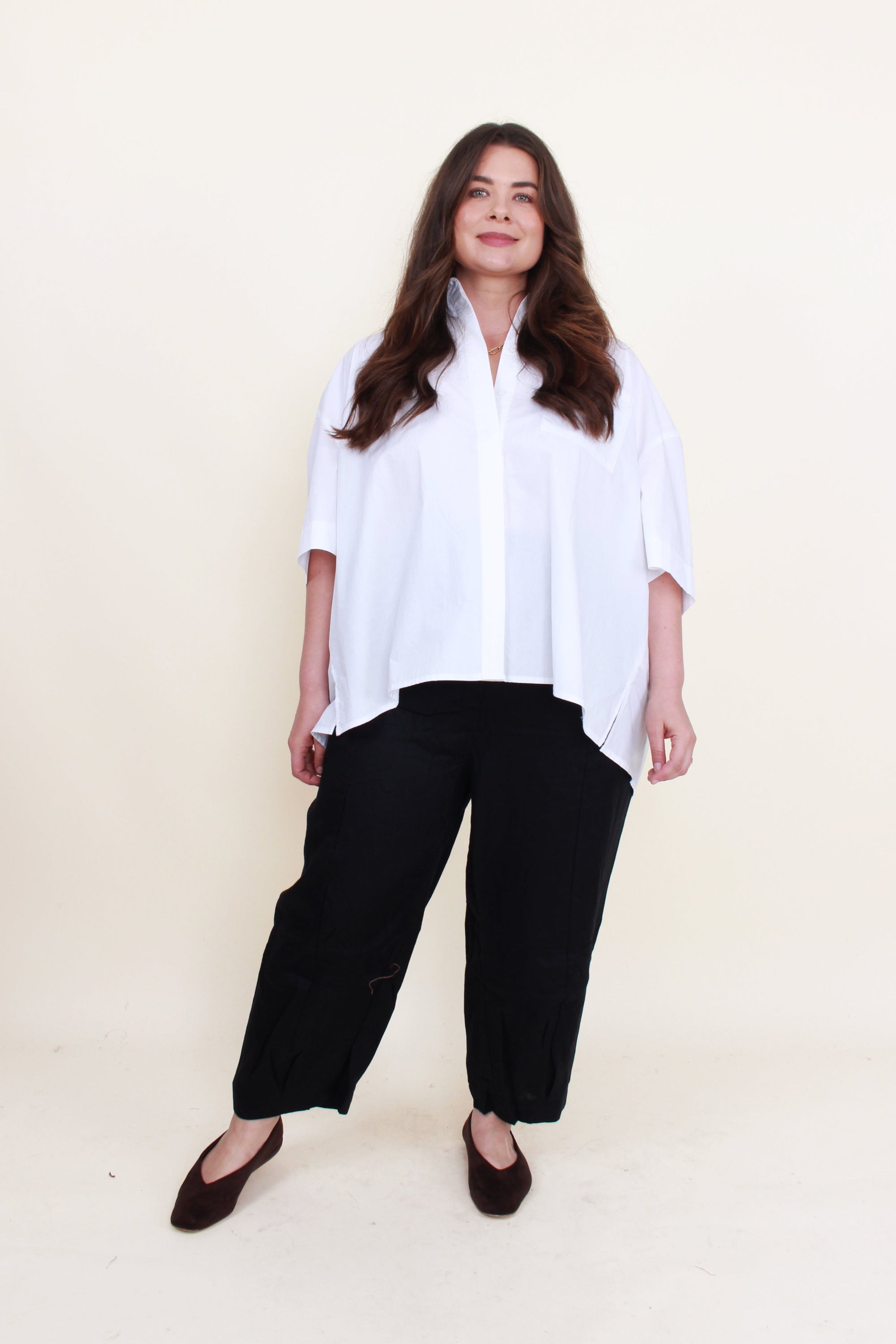 womens linen cocoon pant in black worn by model