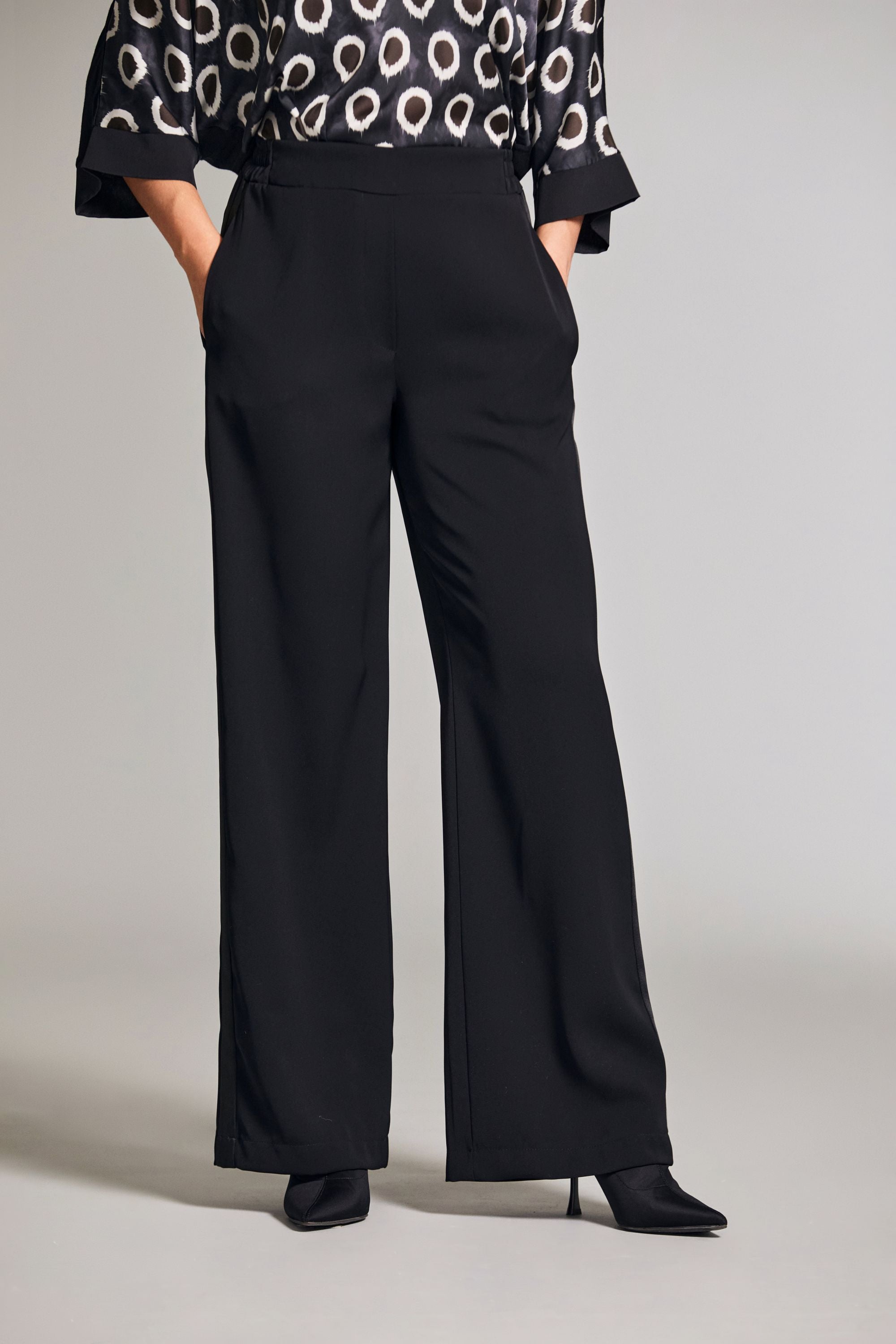 cocktail-pant-relaxed-fit-black