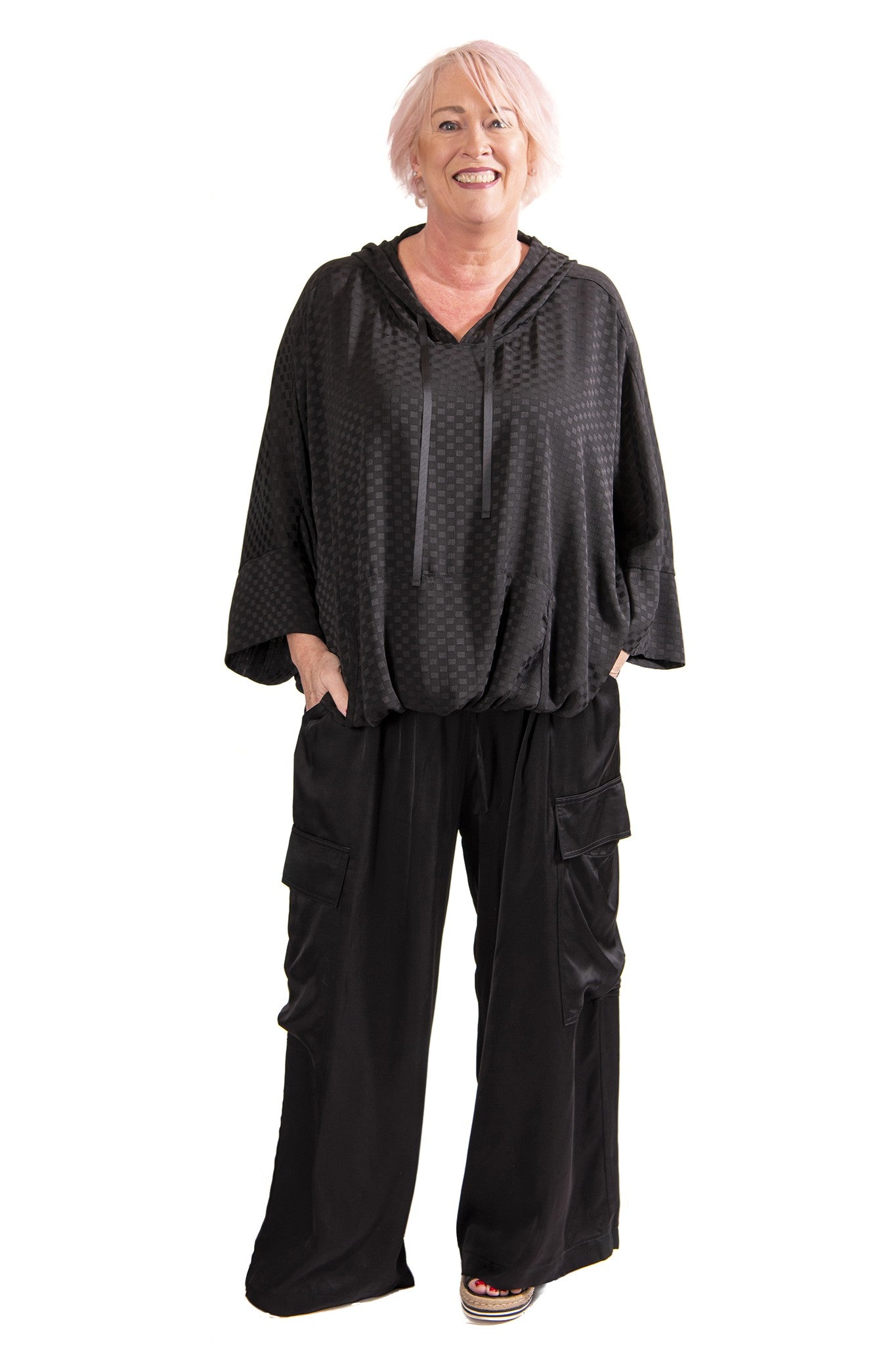 womens wide leg flowy cargo viscose pants black